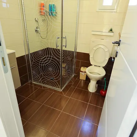 Ferienwohnung הטרקלין של שלמה. דירה יפה וחדשה 5 דקות נסיעה מהים Aschkelon Exterior foto